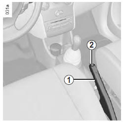 Renault Modus. Pour desserrer
