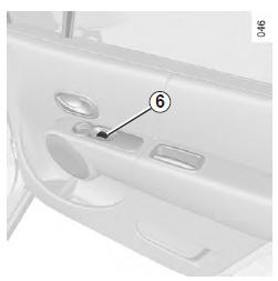 Renault Modus. Place passager avant